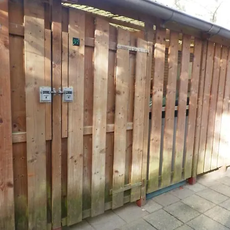 't Gruene Huysje شقة